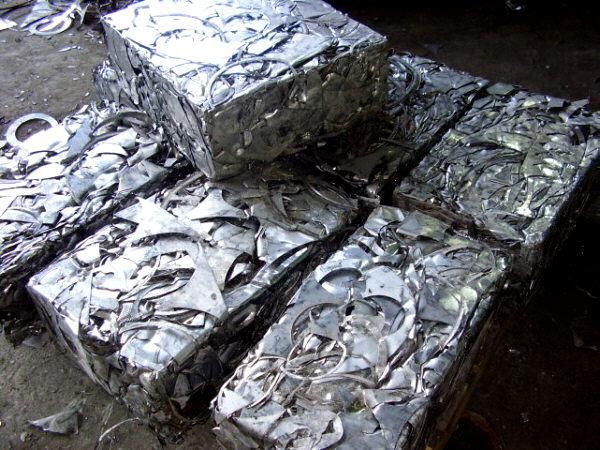 Thu mua phế liệu nhôm công trình ở Bình Dương giá cao